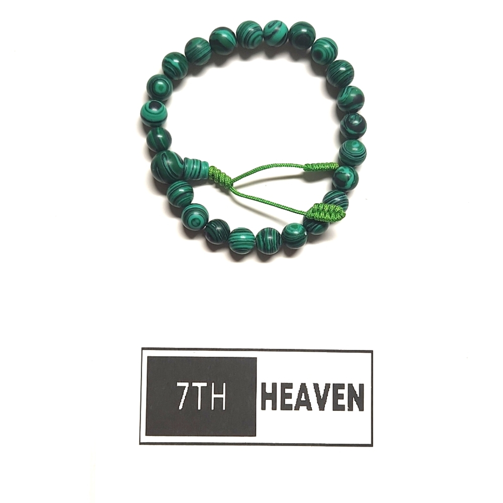 NEW ✨️  GREEN BEAD CHARM BRACELET